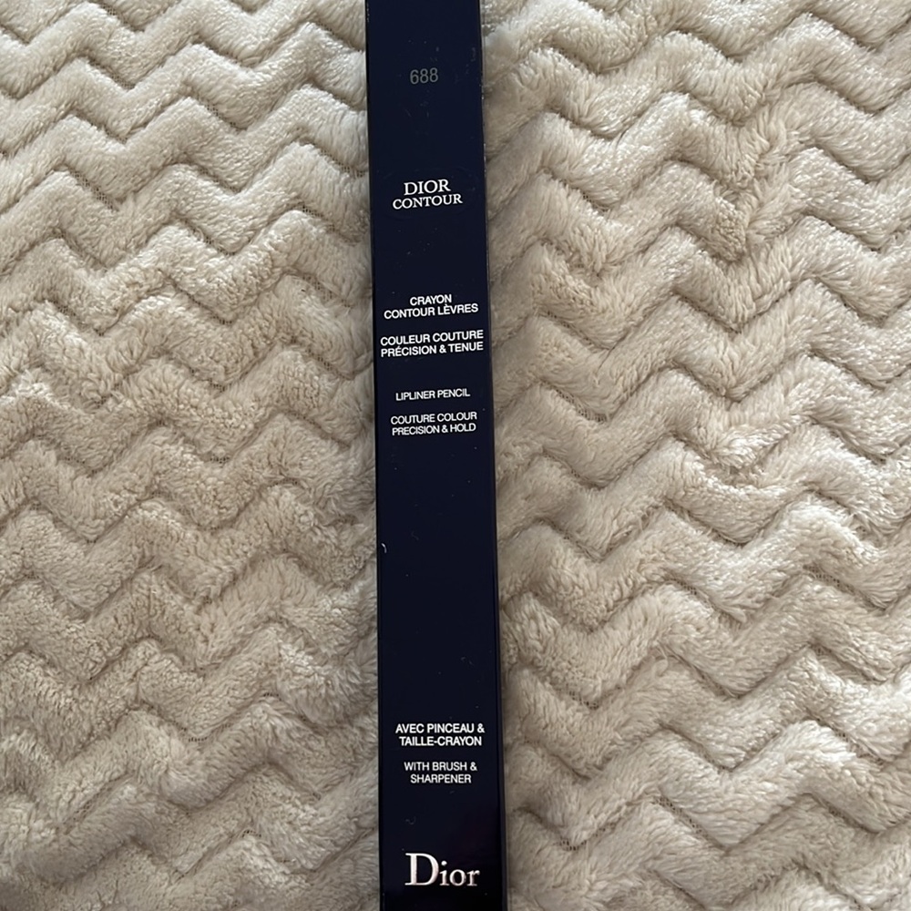 Christian Dior Rouge Lipliner Ultra Rouge Care Liquid & Rouge Lipstick - Picture 4 of 7